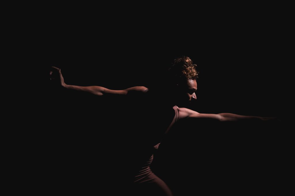 ‘Centro em Movimento’ apresenta espetáculos de teatro e exibição de filmes 3 CULTURA Deusa Profana FOTO Divulgacao 1024x683 1