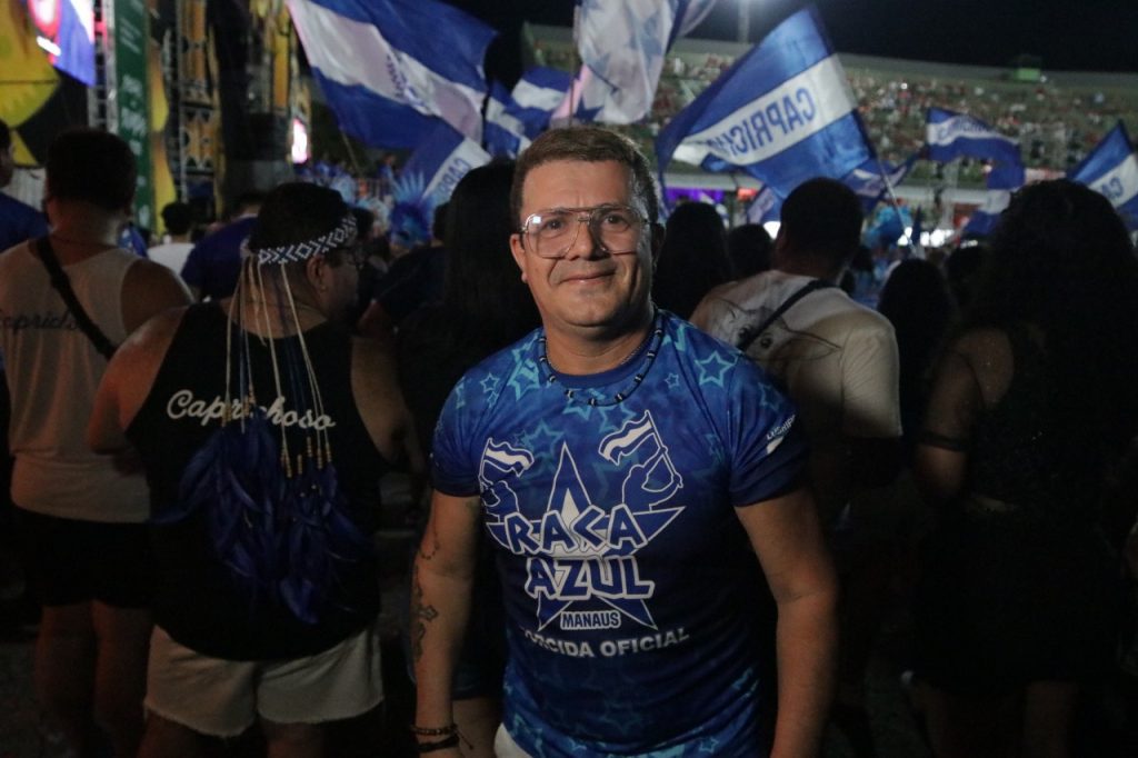Temporada 2025 dos Ensaios dos Bumbás estreia com mais de 10 mil pessoas no Sambódromo 5 Cultura Elias Albuquerque coordenador Raca Azul FOTO Arthur Castro 1 1024x682 1