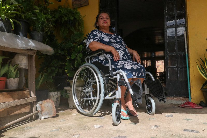 “Sou outra mulher com uma vida muito mais ativa”, diz beneficiada com o projeto ‘Inclusão sobre Rodas’ do Governo do Amazonas 3 EDILENE FIRMINO PERSONAGEM MAURO NETO SECOM 1