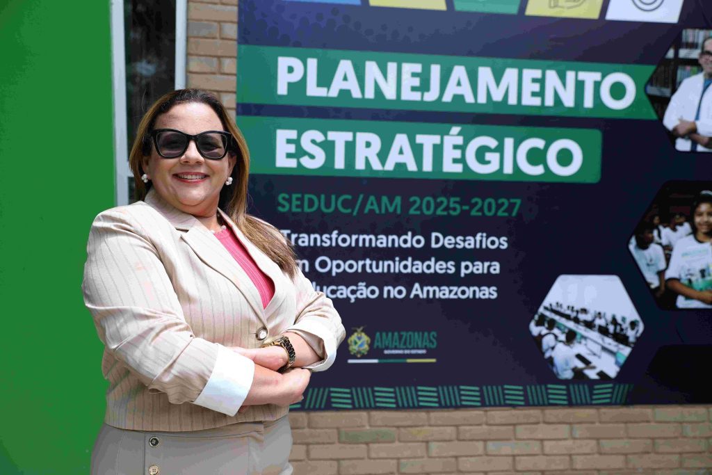 Secretaria de Educação lança Planejamento Estratégico para o triênio 2025-2027 5 Educacao Lancamento Planejamento Estrategico Secretaria Arlete Mendonca Foto Euzivaldo Queiroz 1 1024x683 1