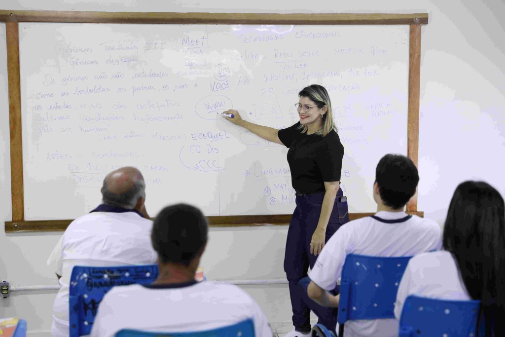Governo do Amazonas publica decreto com a progressão vertical de mais de 2 mil professores e pedagogos 3 Educacao Progressao Vertical Foto Euzivaldo Queiroz 1024x683 1
