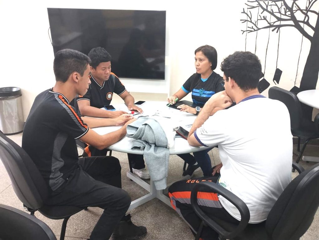 Com apoio do Governo do Amazonas, projeto desenvolvido na educação básica alia ensino de química a hábitos saudáveis 3 Fapeam Projeto desenvolvido na educacao basica alia ensino de quimica a habitos saudaveis Foto Pollyane Correa 2 1024x770 1