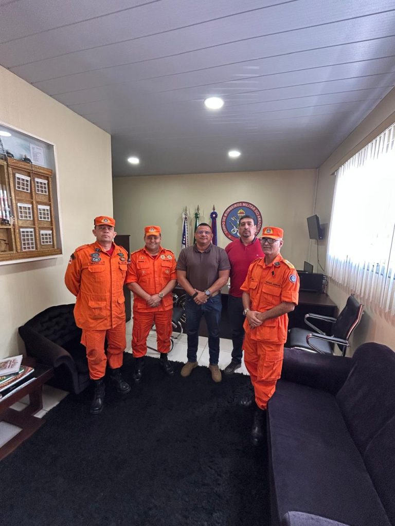 Corpo de Bombeiros e Federação das Indústrias do Amazonas articulam parceria para fortalecer projetos socioeducacionais 2 Foto Paulo Bahia 8 768x1024 1