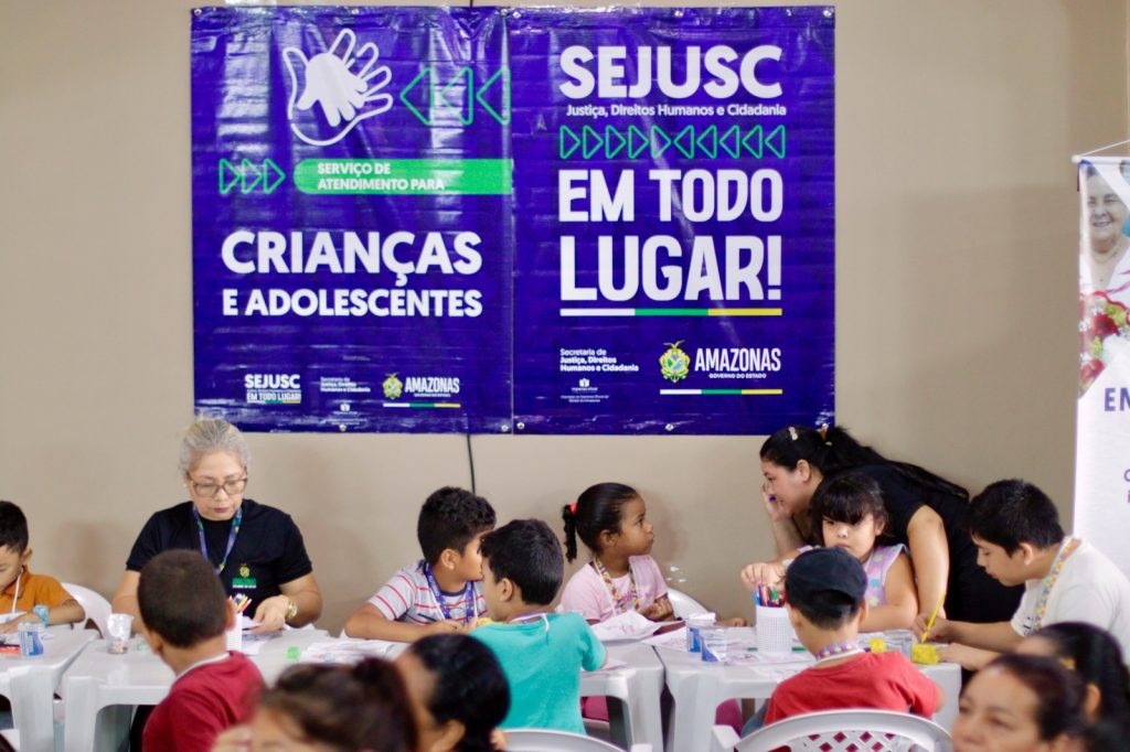 Governo do Amazonas atende população da zona norte com serviços de cidadania e direitos humanos 5 Foto Lincoln Ferreira Sejusc 3 1024x682 1