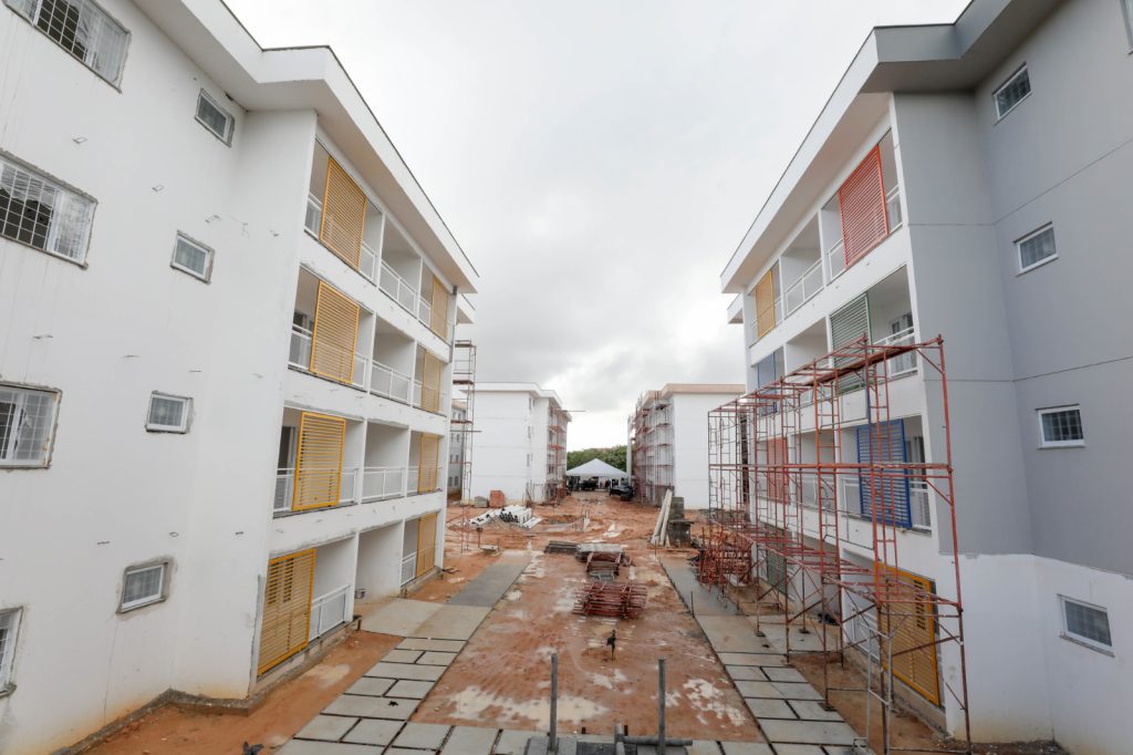 Governador Wilson Lima realiza nova vistoria no Residencial Maués com 84% das obras concluídas pelo Prosamin+ 3 Governador Wilson Lima realiza nova vistoria no Residencial Maues com 84 das obras concluidas pelo Prosamin 2 foto Alex Pazuello Secom 1024x682 1