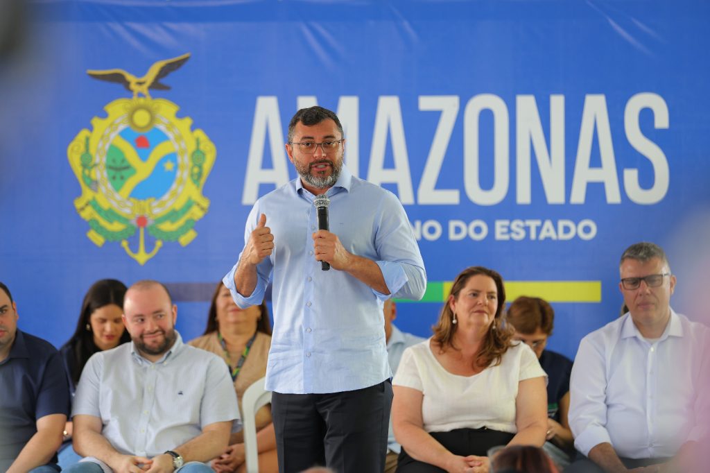 Governador Wilson Lima reinaugura Caic Alexandre Montoril reformado no bairro Petrópolis, zona sul 5 Governador Wilson Lima reinaugura Caic Alexandre Montoril reformado no bairro Petropolis zona sul 1 foto Diego Peres Secom 1024x682 1