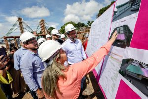 Governador Wilson Lima vistoria obras da Casa da Mulher Brasileira que vai atender vitimas de violencia Foto Alex Pazuello Secom 8 300x200 1