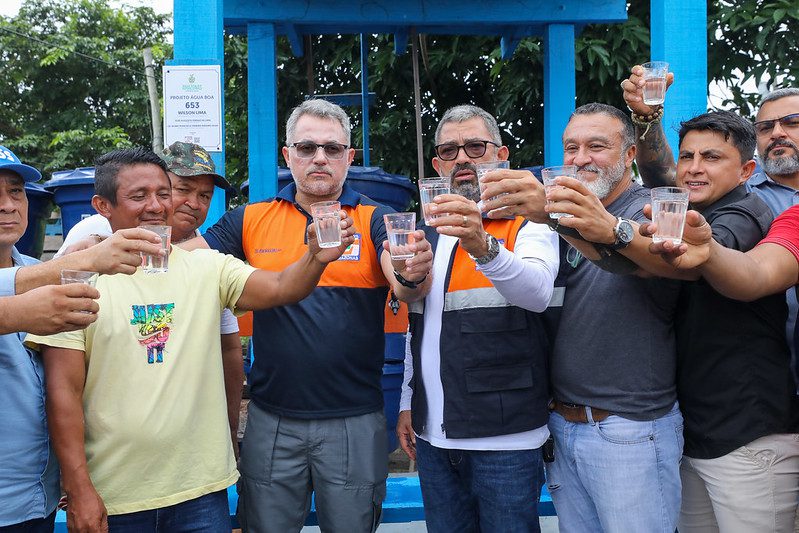 Governo do Amazonas instala purificador de água na comunidade São Francisco, em Iranduba 3 Governo do Amazonas instala purificador de agua na comunidade Sao Francisco em Iranduba 1 FOTO Antonio Lima