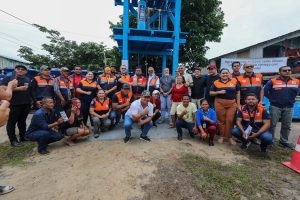 Governo do Amazonas instala purificador de agua na comunidade Sao Francisco em Iranduba 2 FOTO Antonio Lima 300x200 1