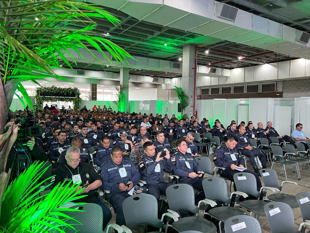 I Simpósio de Segurança Pública na Amazônia reúne 500 pessoas para discutir o combate à criminalidade 5 I SIMPOSIO DE SEGURANCA PUBLICA NA AMAZONIA DISCUTE TEMAS PARA COMBATE A CRIMINALIDADE FOTOS VICTOR LEVY SSP AM 2 1024x768 1