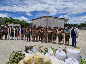 Idam Entrega de PAA indigena em Japura e Manaquiri Fotos divulgacao 2 300x225 1
