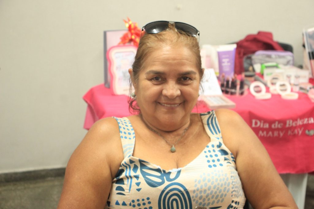 Seas oferece sessão de embelezamento e serviços de saúde às mulheres que frequentam os Centros de Convivência do Idoso 5 LUCINEIDE 60 1024x682 1