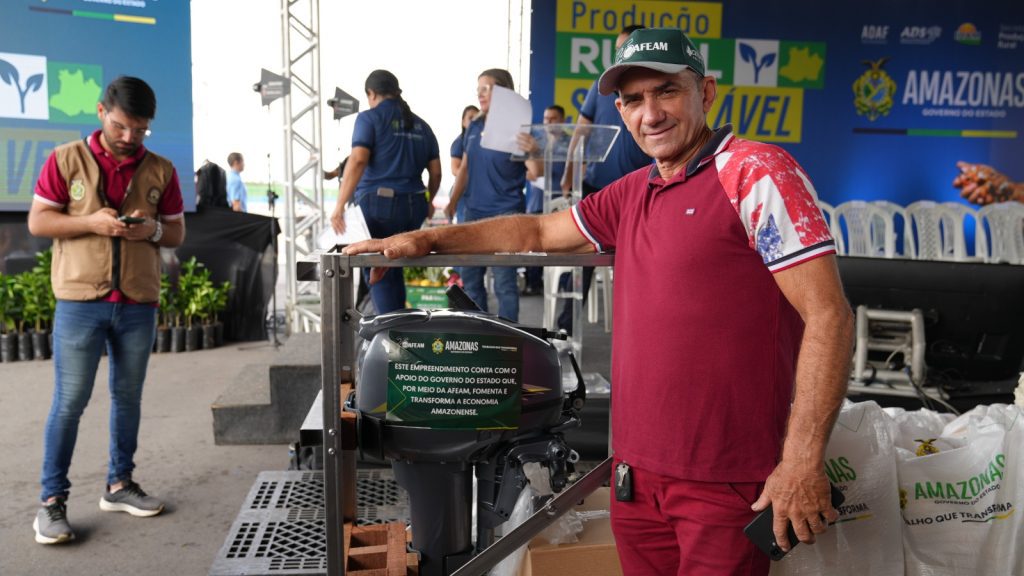 Agronegócio: Afeam libera mais de R$ 144 mil em fomento e concede anistia a produtores rurais em Manaus 3 Liberacao de credito Afeam Zeca Leal 1 1024x576 1