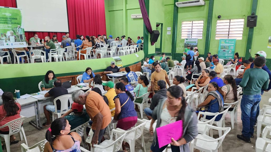 Governo do Amazonas realiza mutirão para Regularização do Cadastro Ambiental Rural 2025, em Manaus 2 Mutirao de Retificacao do CAR 2025 realizado em Parintins Foto 1 26 03 2025 1024x577 1