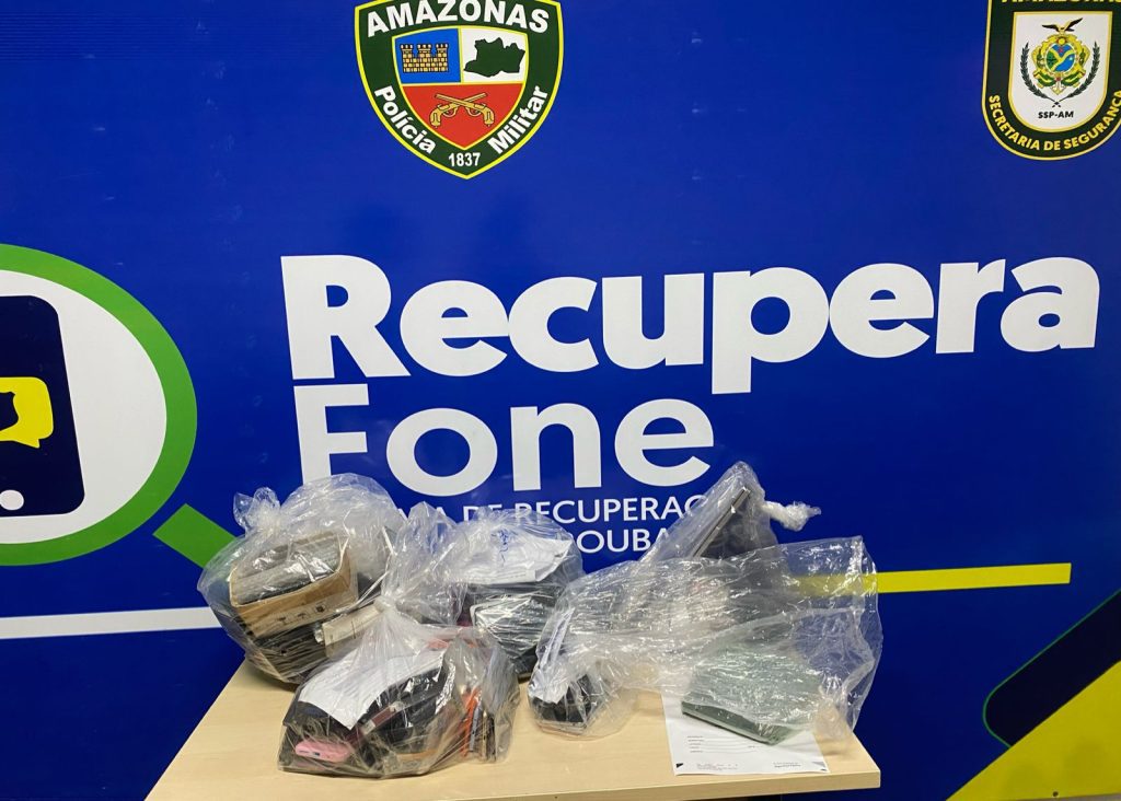 Operação RecuperaFone 5: Mais cinco pessoas são presas e 109 aparelhos celulares são apreendidos na zona norte de Manaus 2 OPERACAO RECUPERAFONE BAIRRO MANOA FOTOS KAROL NASCIMENTO SSP AM 3 1024x732 1