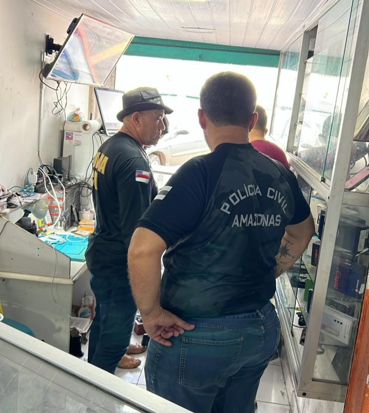 RecuperaFone: Homem é preso por receptação qualificada no bairro Compensa 2 OPERACAO RECUPERAFONE FOTOS DIVULGACAO SSP AM 2