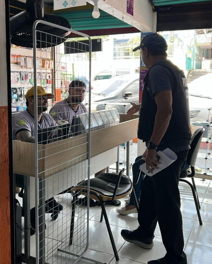 RecuperaFone: Homem é preso por receptação qualificada no bairro Compensa 7 OPERACAO RECUPERAFONE FOTOS DIVULGACAO SSP AM 3