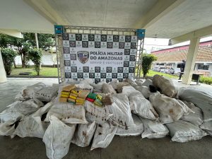 PMAM APREENSAO DE DROGAS EM FONTE BOA FOTO GISELLE SIMOES PMAM 1 300x225 1