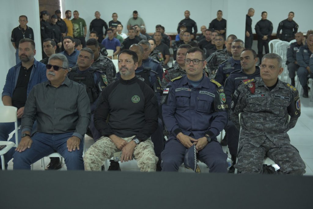 Policiais militares iniciam capacitação em ocorrências de alto risco em ambientes urbanos 2 PMAM CURSO DE ACOES TATICAS ESPECIAIS DA COE 1 FOTO VICENTE SILVA PMAM 1024x682 1