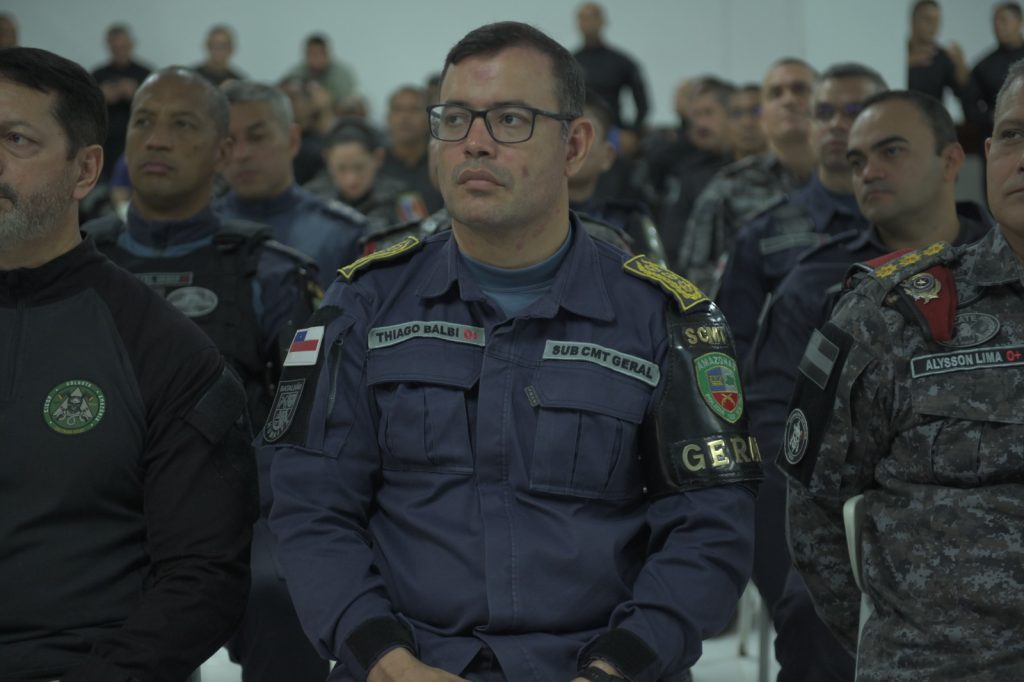 Policiais militares iniciam capacitação em ocorrências de alto risco em ambientes urbanos 3 PMAM SUBCOMANDANTE GERAL CORONEL THIAGO BALBI FOTO VICENTE SILVA PMAM 1024x682 1