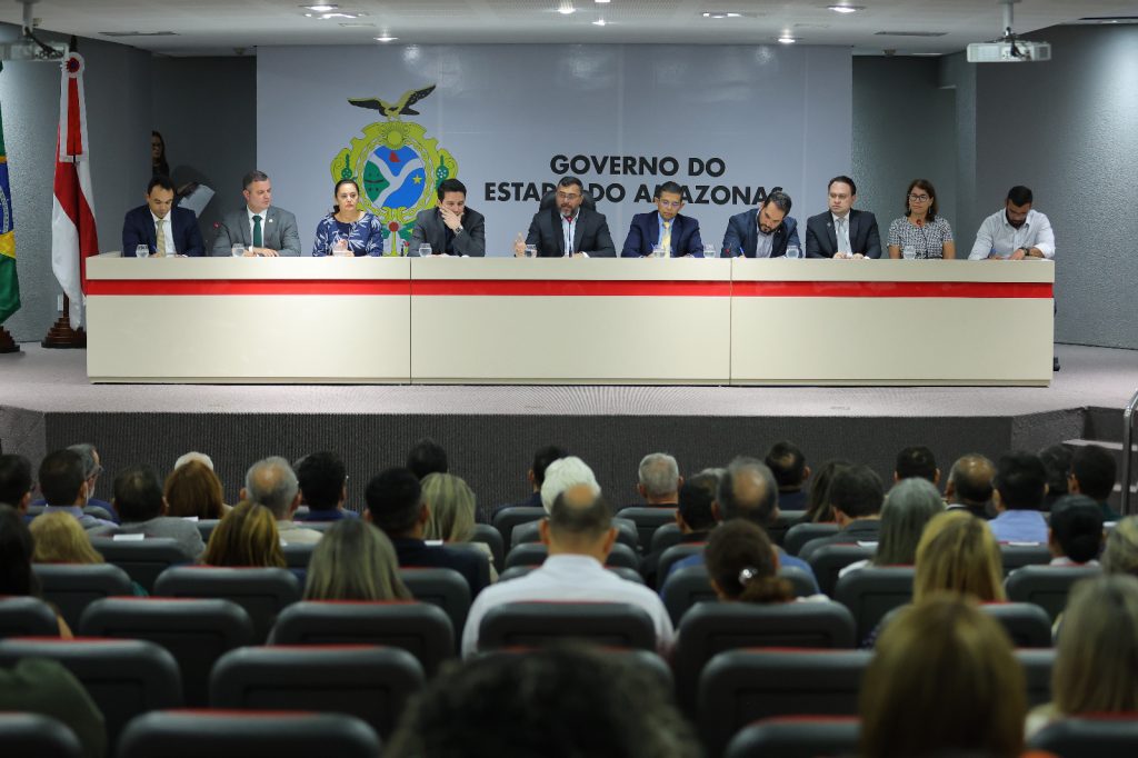 Governador Wilson Lima lança Plano Estadual de Integridade, reforçando a transparência no serviço público 3 Plano Integridade Secom Diego Peres 4 1024x682 1