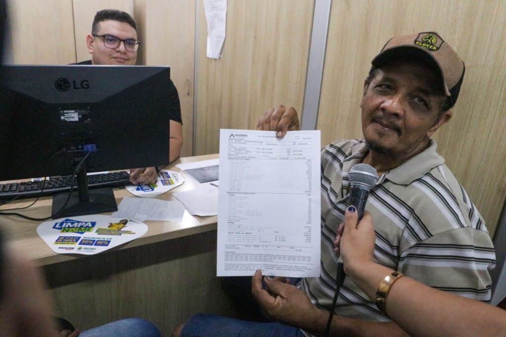 Procon-AM atende mais de 200 consumidores no primeiro dia do Feirão Limpa Nome e realiza mais de 100 acordos 5 Procon AM Consumidor Arilson Oliveira 1024x682 1