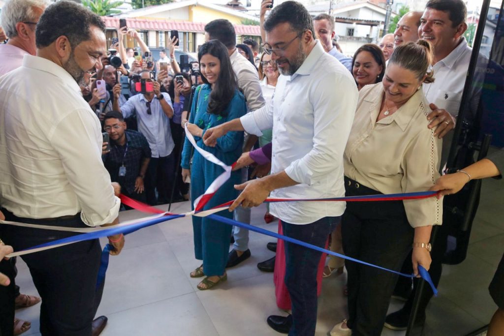 Governador Wilson Lima entrega Cepcolu, unidade pioneira na prevenção do Câncer de Colo Uterino no Amazonas 2 SECOM CEPCOLU FOTO2 ALEX PAZUELLO 1024x683 1