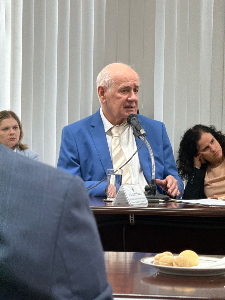 Em Brasília, Sedecti participa de reunião com o MDIC para atrair investimentos ao Brasil 7 SEDECTI ReuniaoMDIC Divulgacao 3 768x1024 1