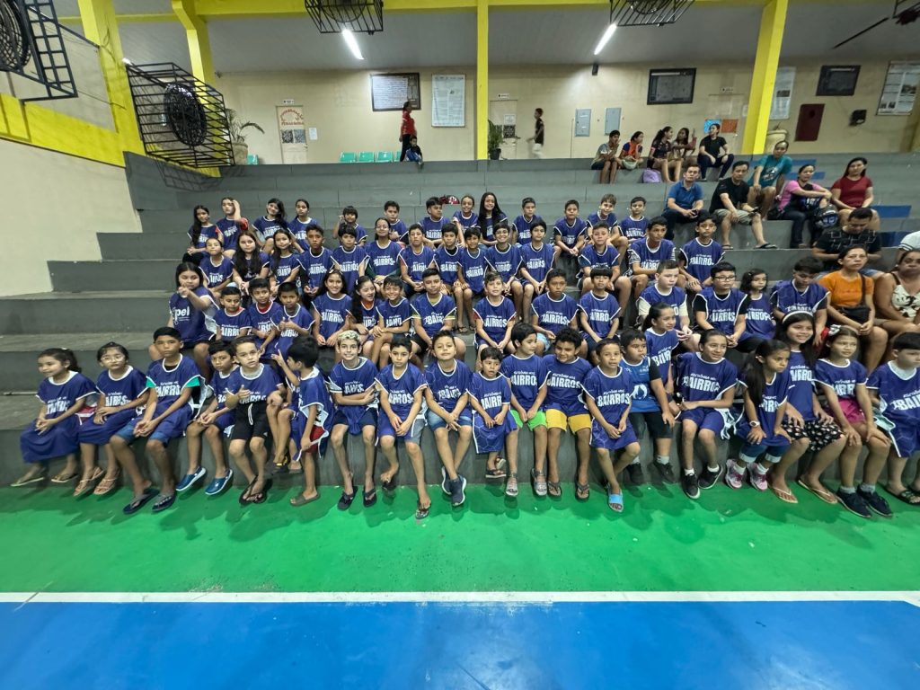 Em Parintins, Sedel dá início às atividades do Pelci para 2025 3 SEDEL Alunos do Polo do Pelci em Parintins no Lancamento das Atividades 2025 FOTO Divulgacao Sedel 1024x768 1