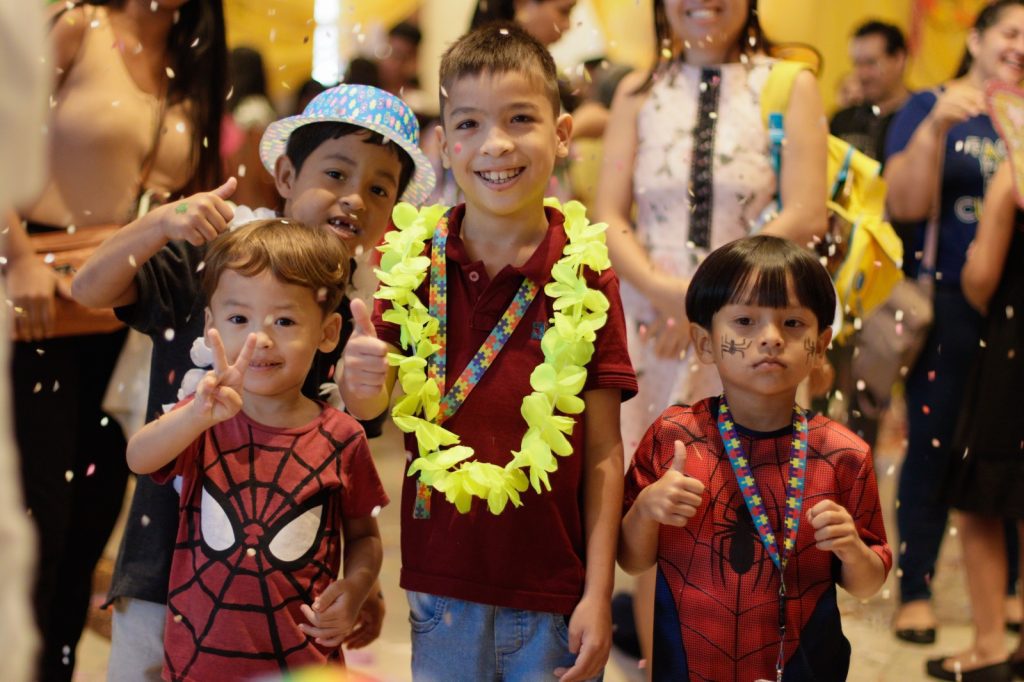 Baile Inclusivo: Terceira edição leva animação e folia para pessoas com deficiência no Centro de Manaus 2 Sejusc Baile Inclusivo promoveu alegria e diversao Fotos Ygson Franca 1 1024x682 1