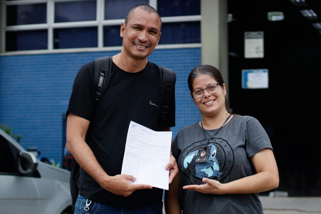 Governo do Amazonas disponibiliza serviço de intérpretes de Libras de forma gratuita para a população 3 Sejusc Rodney Ramos teve auxilio pelo servico Fotos Ygson Franca 3 1024x682 1