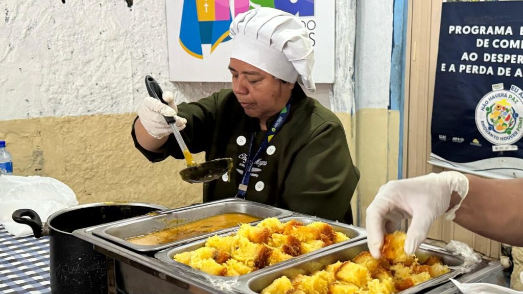 Governo do Amazonas promove curso em Boas Práticas de Higiene e Manipulação de Alimentos 2 Sepror Alimentos foto Marfran Vieira 3 1024x576 1