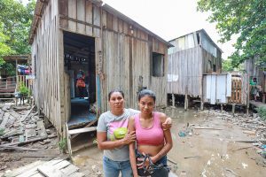 UGPE AC807 O771 ES EMERGENCIAIS PROSAMIN ELIANE DE SOUZA E SUA FILHA LETICIA FOTO TIAGO CORREA 04 300x200 1