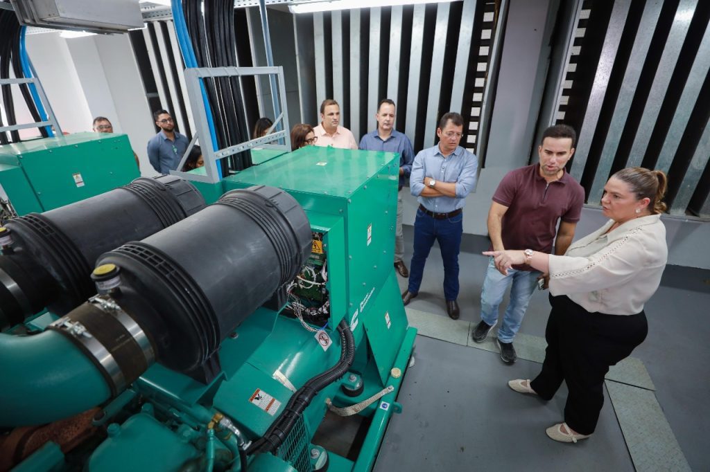 Governo do Amazonas instala novos grupos geradores e moderniza o sistema elétrico do Complexo Hospitalar Sul 2 WhatsApp Image 2025 03 10 at 16.10.23 1024x682 1