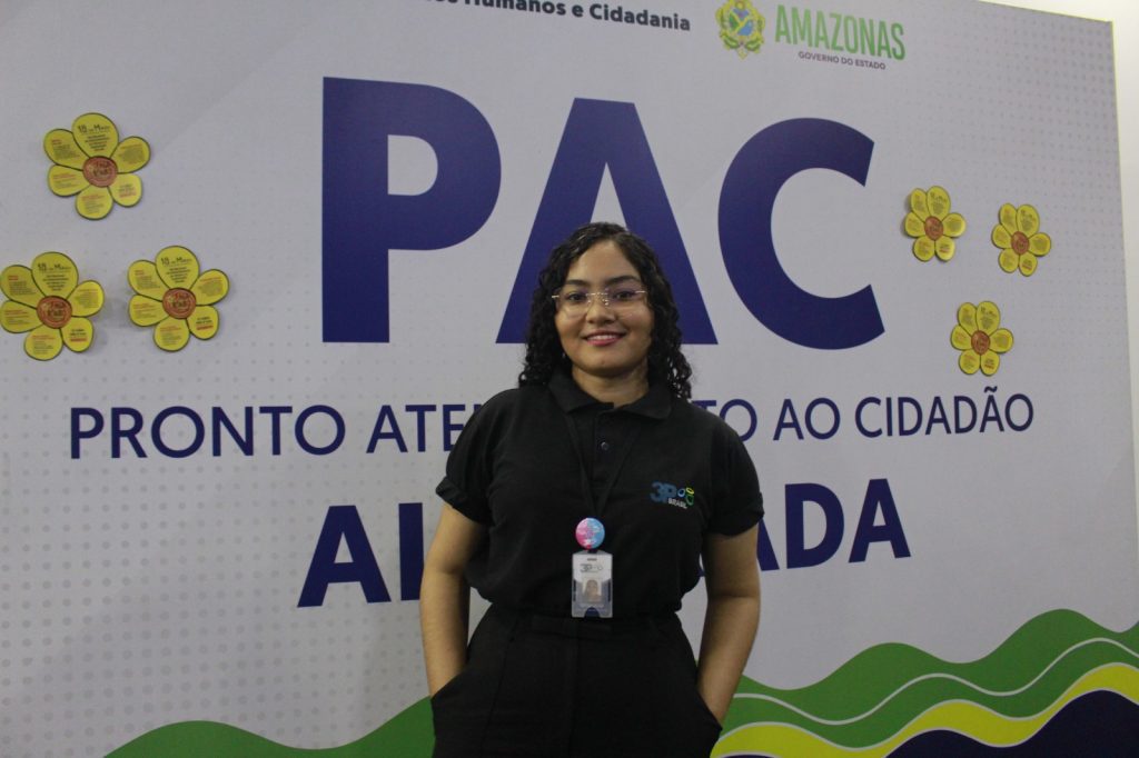 Acessibilidade: Deficientes auditivos contam com atendimento em libras para emissão da nova Carteira de Identidade Nacional 5 WhatsApp Image 2025 03 14 at 10.26.09 1024x682 1