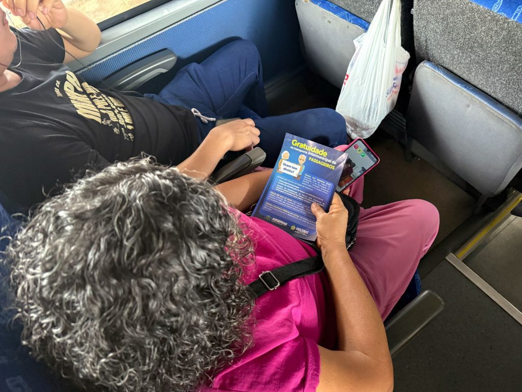 Campanha da Arsepam orienta mais de 5 mil passageiros sobre seus direitos 2 Arsepam 1 07 04 2025 1024x768 1