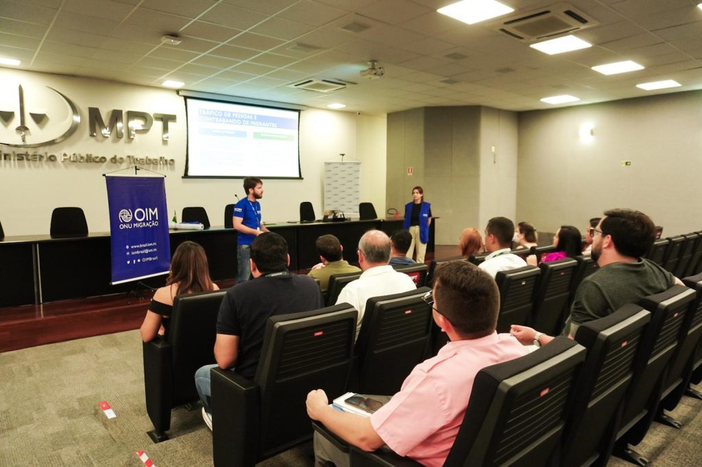 Arsepam fortalece combate ao tráfico de pessoas com capacitação técnica da Organização Internacional para as Migrações e do Ministério Público do Trabalho 5 Arsepam 2 24 04 25 Equipe da Arsepam particpa de ultimo dia de treinamento sobre trafico de pessoas 1024x682 1