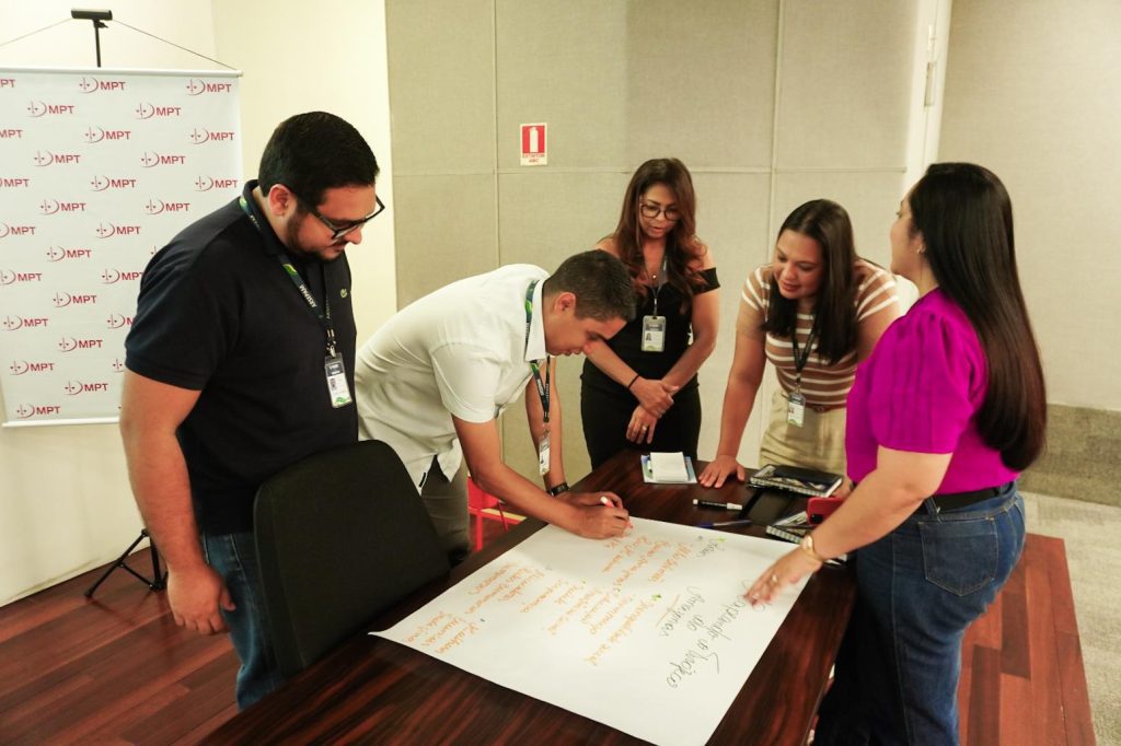 Arsepam fortalece combate ao tráfico de pessoas com capacitação técnica da Organização Internacional para as Migrações e do Ministério Público do Trabalho 3 Arsepam 3 24 04 25 Equipe da Arsepam particpa de ultimo dia de treinamento sobre trafico de pessoas 1024x682 1