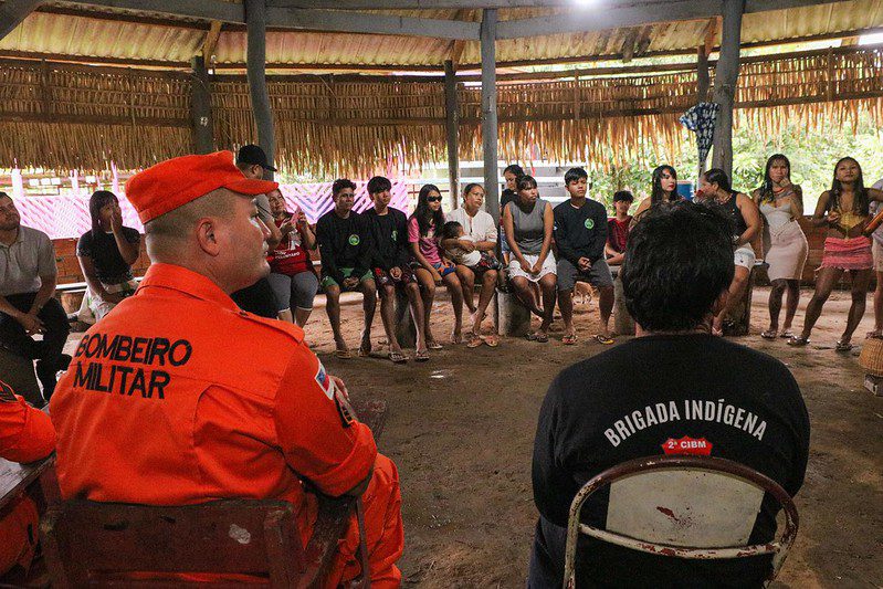 Corpo de Bombeiros certifica indígenas para reforçar combate aos incêndios florestais na região metropolitana de Manaus 2 CBMAM 1 Certificacao Indigena Foto Antonio Lima Secom