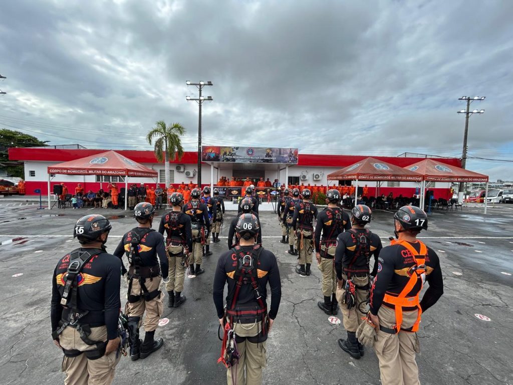 Após 16 anos, Corpo de Bombeiros do Amazonas forma segunda turma de especialistas em salvamento em altura 5 CBMAM 6 Foto Paulo Bahia CBMAM 1024x768 1
