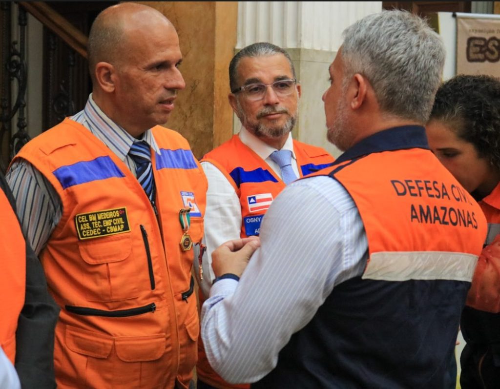 Projeto “Água Boa” é destaque no último dia do Congepdec, que encerra com entrega de medalhas no Palácio da Justiça 2 DC CONGEPDEC FOTOS DIVULGACAO DEFESA CIVIL AMAZONAS 2 1024x797 1
