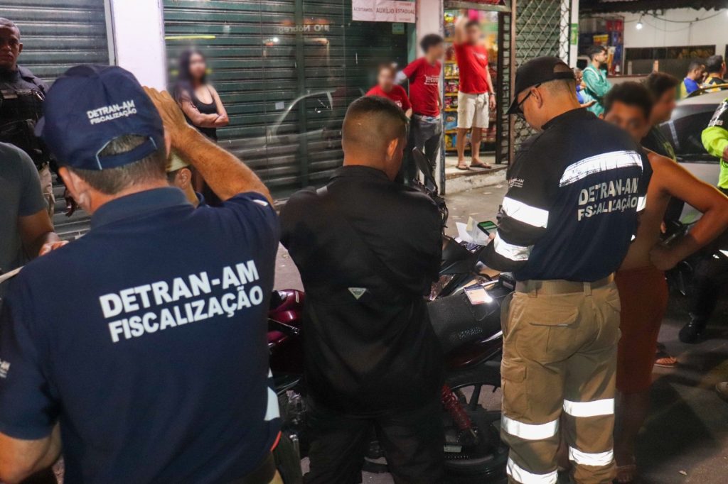 Detran-AM: Fiscalização registra 258 autuações por irregularidades em motocicletas e veículos 5 Detran AM Fiscalizacao Motocicletas Creditos Divulgacao Detran AM 2 1024x682 1