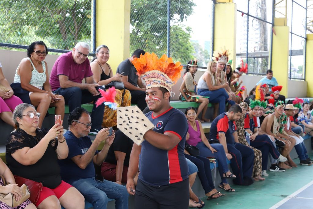 Alunos da Educação Especial promovem feira em homenagem ao mês dos povos originários 5 Educacao Feira Linguagens Povos Indigenas Foto Eduardo Cavalcante 2 1024x682 1