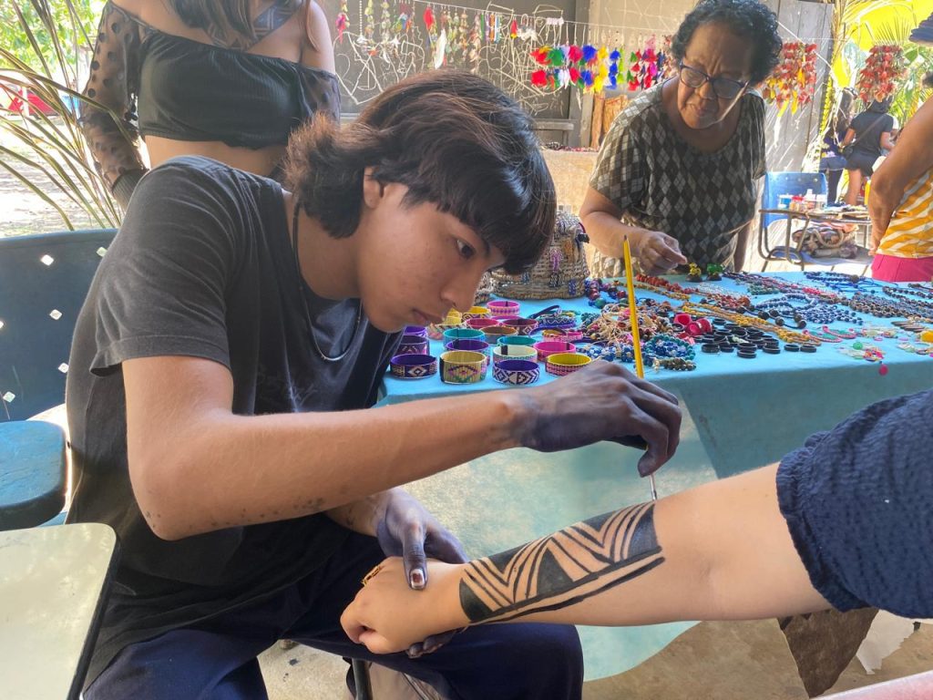 Fepiam celebra Dia dos Povos Indígenas com foco no etnodesenvolvimento das comunidades originárias 2 FEPIAM DIA DOS POVOS INDIGENAS MARCELO HENRIQUE TUKANOjpg 1024x768 1