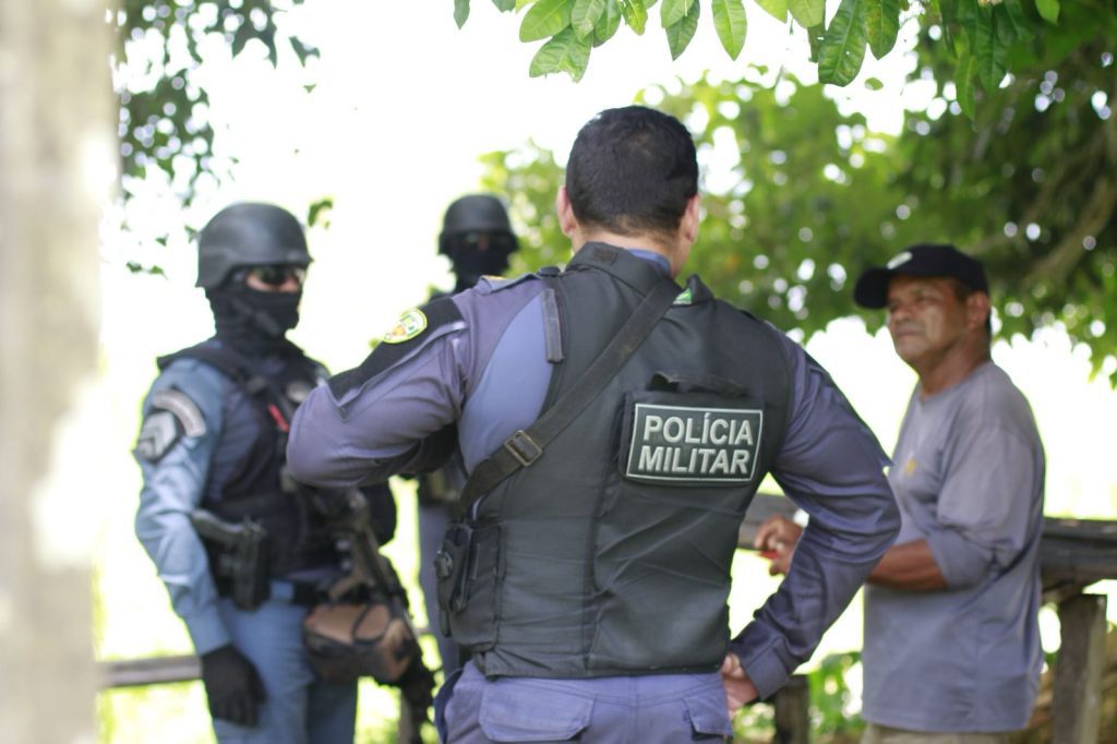 Com apoio da Base Fluvial Arpão, PMAM e PC-AM fortalecem policiamento em Coari 2 FORTALECE POLICIAMENTO COARI FOTOS VICTOR LEVY SSP AM 1 1024x682 1