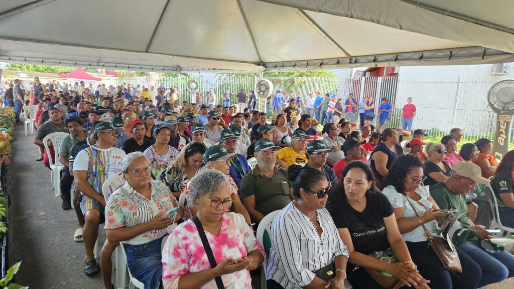 Governo do Amazonas entrega R$ 1,6 milhão em crédito rural para agricultores de Rio Preto da Eva 2 Idam Acao em Rio Preto Eva Foto Divulgacao Idam 1024x577 1