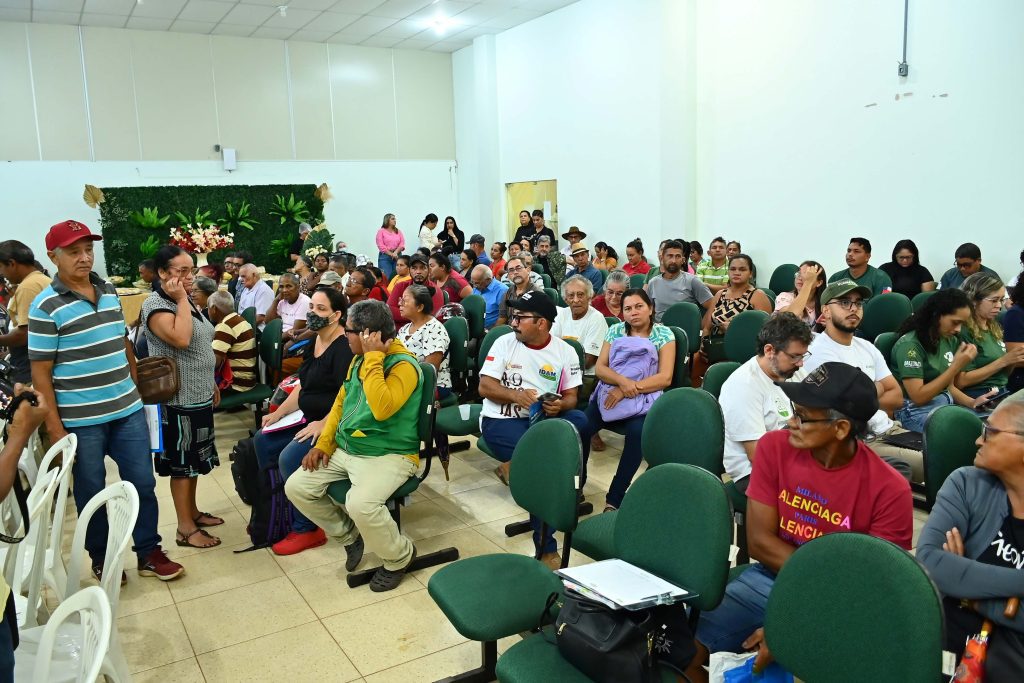 Ipaam inicia mutirão do Cadastro Ambiental Rural em Presidente Figueiredo 2 Mutirao CAR Presidente Figueiredo Foto 2 22 04 2025 1024x683 1