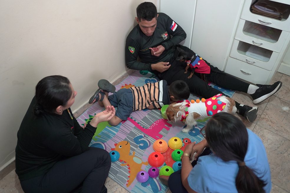Polícia Militar do Amazonas completa 188 anos de história e serviços na Segurança Pública 2 PMAM PROJETO TERAPIA ASSISTIDA POR C83ES CIPC83ES FOTO VICENTE SILVA PMAM 3