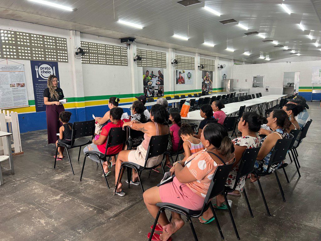 Seas promove palestras de saúde e nutricionais aos usuários do programa Prato Cheio 5 SEAS PALESTRAS PRATO CHEIO HIPERTENSAO 2
