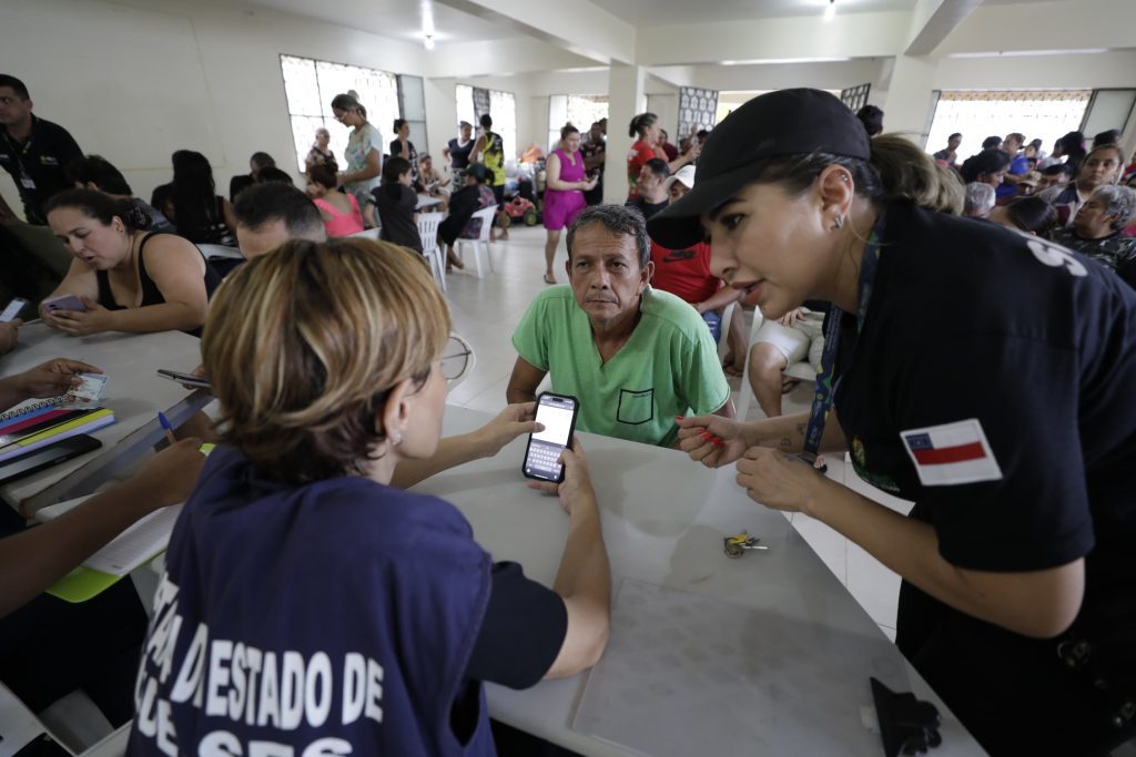 Governo do Amazonas mobiliza secretarias para apoiar famílias atingidas pelas fortes chuvas 2 SECOM ACAO INTEGRADA FOTOS ALEX PAZUELLO 5 1024x683 1